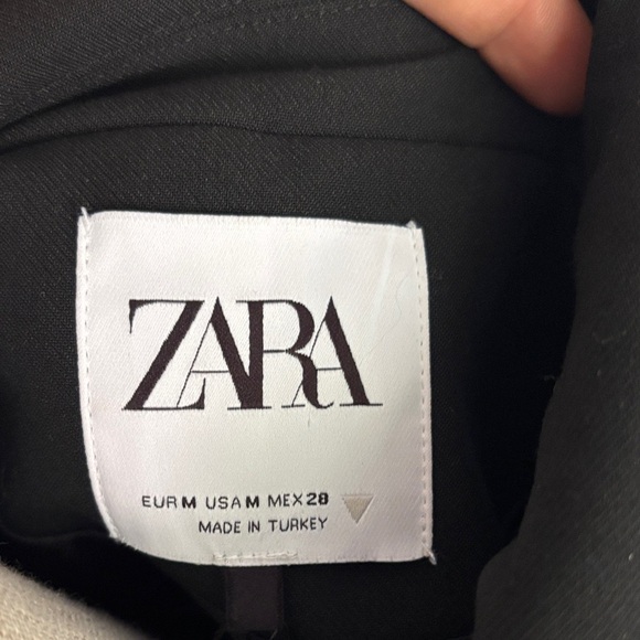 Zara Black Cropped Blazer - Picture 2 of 9